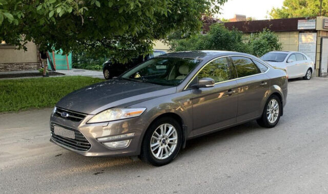Ford Mondeo 2012 год